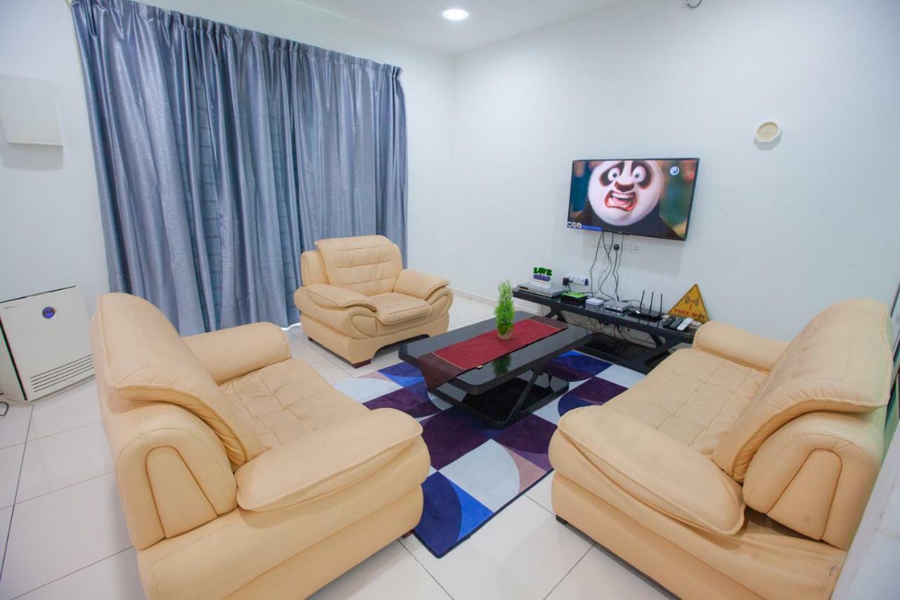 The Only Sea View In Town Villa Kuah Exterior photo